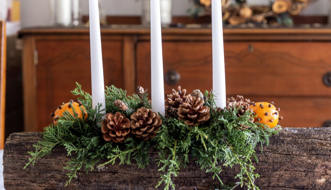 Christmas-yulelog-centerpiece-1024x1024